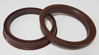 Pierścienie centrujące 83,7-70,3mm